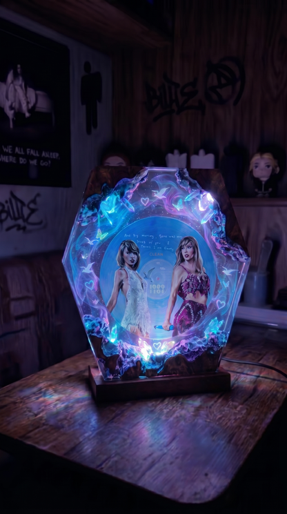 Taylor Swift Lamp (PRE-ORDER)